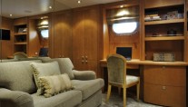 Yacht OBSESSION - VIP Study Area